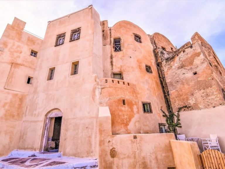 Castelli Emporio: A Historic Jewel in Santorini