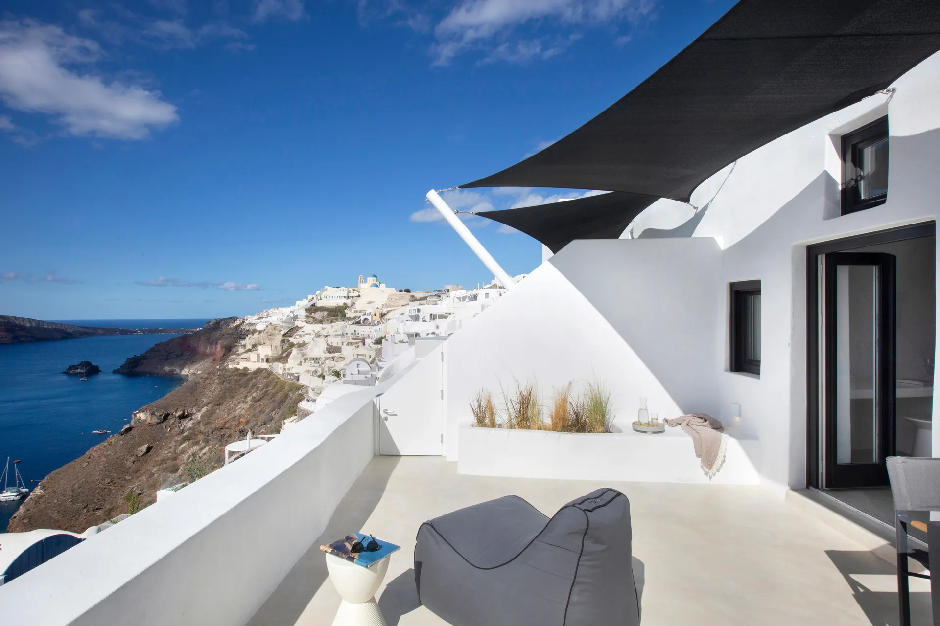 Apanema Cavehouse